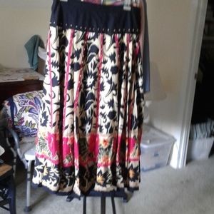 Soft Surroundings skirt Sz L Great Multi color!